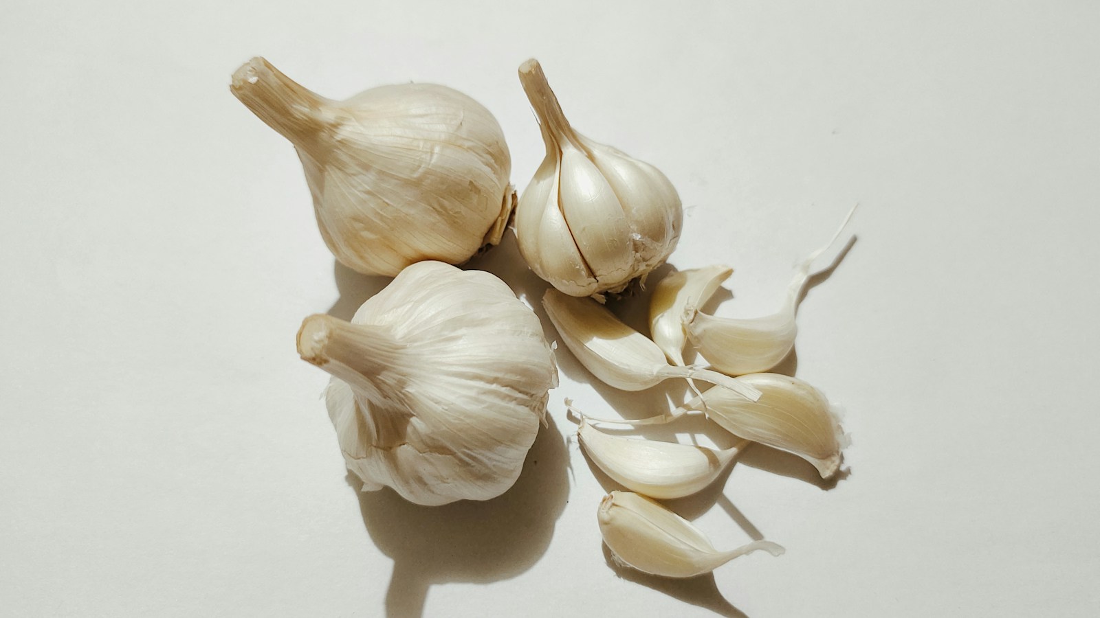 Garlic bulbs on a table