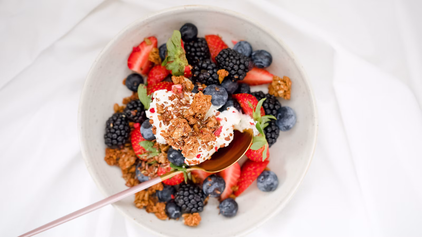 Berry breakfast bowl with a creamy yogurt base